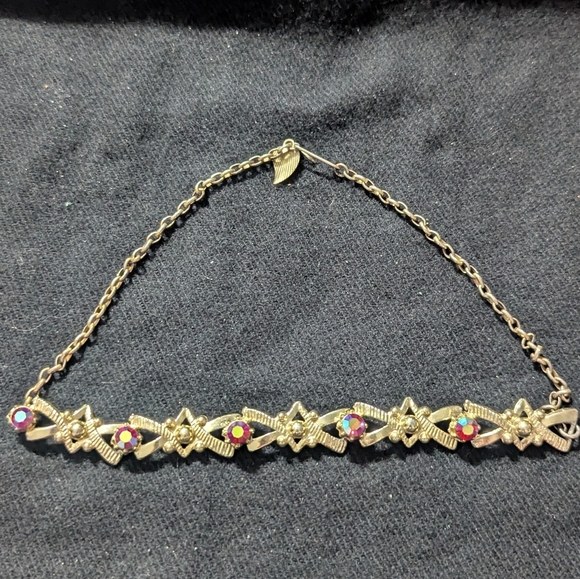 Vintage Jewelry - Vintage Gold Tone Pink Rhinestone Choker Statement Necklace